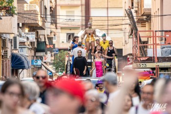 El Orgullo LGTBIQ+ toma las calles de Elda y Petrer