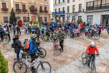 Las bicis salen a la calle para celebrar el D&iacute;a de la Constituci&oacute;n