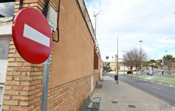 Petrer renueva 90 se&ntilde;ales de tr&aacute;fico en el barrio del Guirney