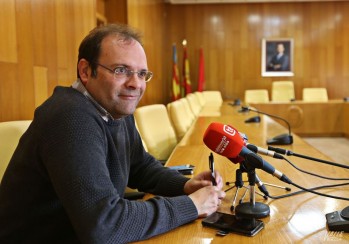 Vicente afirma que la reforma del antiguo colegio de las Carmelitas no es una prioridad para su gobierno 