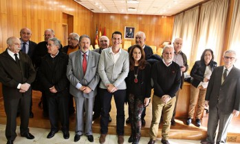 Los alcaldes de la democracia se re&uacute;nen con Francisco Sogorb para conmemorar los 40 a&ntilde;os de su elecci&oacute;n durante la Transici&oacute;n