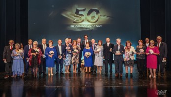 Un total de diez parejas celebran su amor en la Gala Bodas de Oro