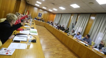 PSOE y Comprom&iacute;s sacan adelante los presupuestos de 2019 solo con el apoyo de los concejales no adscritos