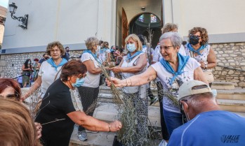Una ma&ntilde;ana de la Virgen de la Salud diferente pero con mezcla&iacute;co y espliego