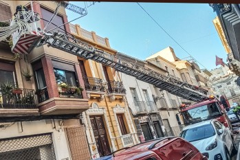 Nuevos desprendimientos en un edificio de la calle Nueva