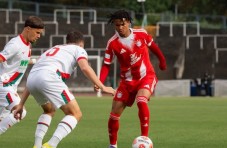 El jugador del Bayern de Munich, Julien Yanda, cerca de llegar cedido al Eldense