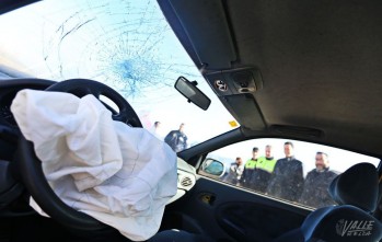 La Polic&iacute;a Local concienciar&aacute; sobre los peligros al volante con un veh&iacute;culo siniestrado en la Plaza Mayor