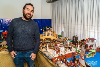 El bel&eacute;n solidario de V&iacute;ctor Hern&aacute;ndez recauda 1.550 euros para AFA