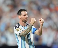 Leo Messi ejecuta la compra del Eldense