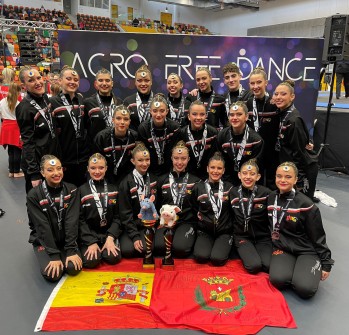 El Fit Dreams consigue seis medallas en el Europeo de Hungr&iacute;a