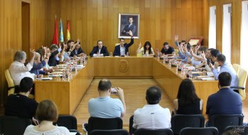 El primer pleno de la legislatura aprueba todos los puntos por unanimidad