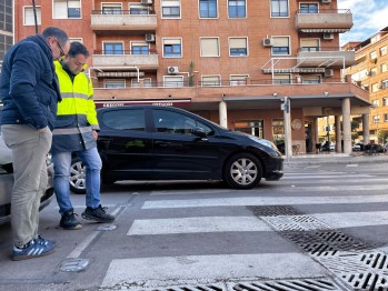 Petrer ampl&iacute;a la red de pasos de peatones inteligentes en las avenidas de Madrid y Reina Sof&iacute;a