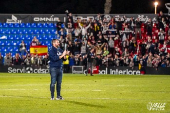 Fernando Est&eacute;vez: "Tenemos que ofrecer una buena versi&oacute;n ante el Eibar para poder sumar"