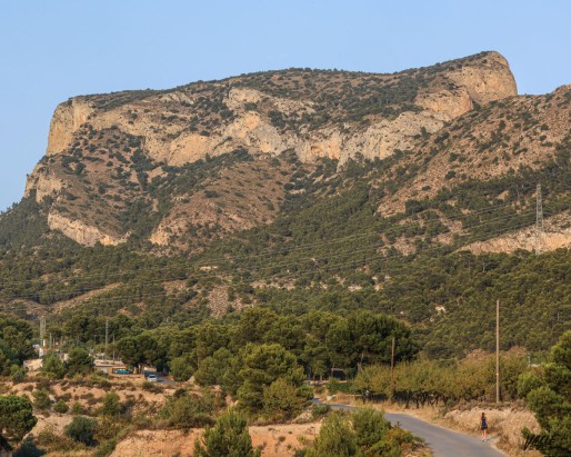 Un parapentista herido en la Sierra del Cid en Petrer
