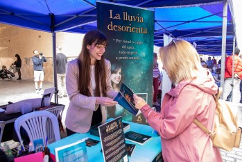 Multitudinaria Feria del Libro en Elda