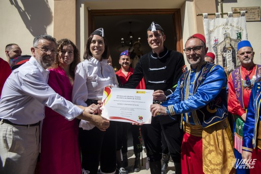 Los Moros y Cristianos de Elda reciben el diploma que los ratifica como Fiestas de Inter&eacute;s Tur&iacute;stico Internacional