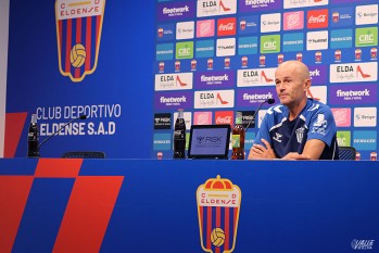 Javi Cabello: "El Sevilla Atl&eacute;tico es muy intenso, inc&oacute;modo y con jugadores de gran calidad"