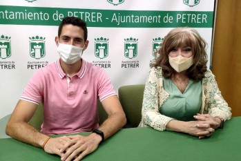 Adri&aacute;n Romero es el nuevo presidente de la Comisi&oacute;n de Fiestas de la Santa Cruz