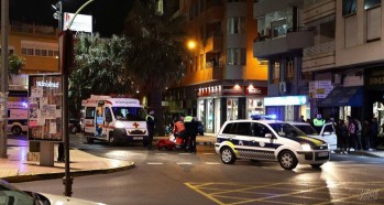 Una mujer resulta herida en un atropello mientras cruzaba un paso de peatones en la avenida de Chap&iacute;