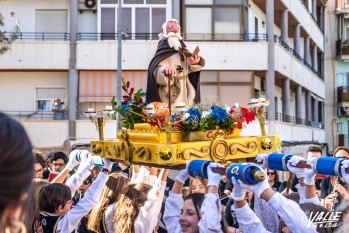 Los Z&iacute;ngaros realizaron un traslado del Santo infantil con motivo de su 75 aniversario