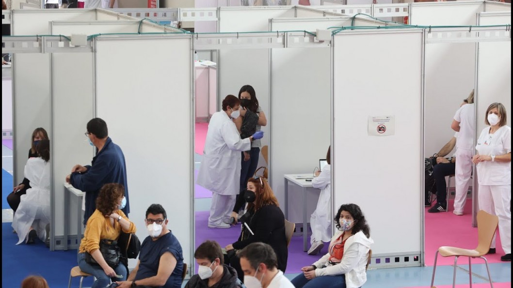 Comienza la vacunación de las personas de entre 40 y 50 años Comienza la vacunación de las personas de entre 40 y 50 años