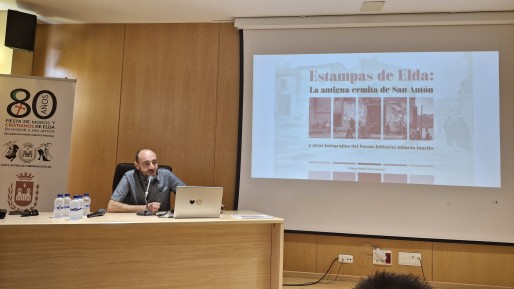 Tom&aacute;s Palau publica la primera fotograf&iacute;a conocida de la ermita de San Ant&oacute;n de principios del siglo XX