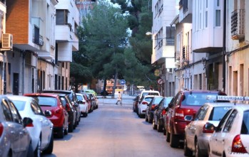 Brutal asalto en el que golpean la cabeza de una mujer contra el suelo para quitarle el bolso en Elda