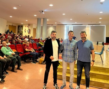 Elda acoge la 11&ordf; Jornada de actualizaci&oacute;n de entrenadores con Fernando Est&eacute;vez como ponente