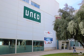 Profesorado del IES La Melva ofrece clases de apoyo al alumnado de 2&ordm; de Bachillerato en el Museo del Calzado