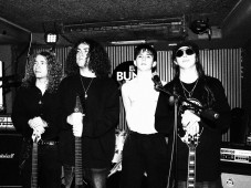 La banda Elda'S RequieM saca sus primeras tres canciones