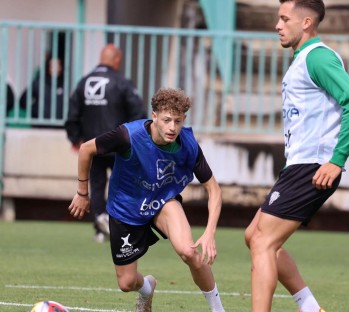 Simo Bouzaidi llega al CD Eldense para reforzar la delantera