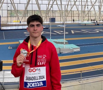 El eldense Sergio Callado se proclama subcampe&oacute;n de Espa&ntilde;a de 800 metros