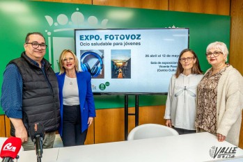 El alumnado de 2&ordm; de la ESO de Petrer muestra su mirada constructiva a trav&eacute;s de una exposici&oacute;n