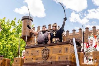 El embajador cristiano Jorge Paterna conquista por primera vez Petrer