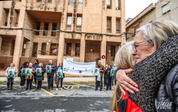 Declaran los dos m&eacute;dicos imputados por la muerte por peritonitis del peque&ntilde;o Aitor