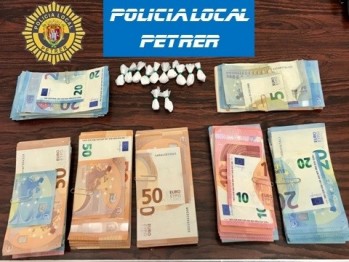 Dos detenidos en Petrer por tr&aacute;fico de drogas