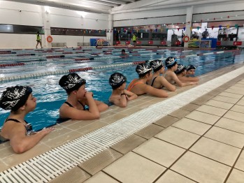 La Piscina Cubierta Nacho Gil acoger&aacute; las 12 horas de Nataci&oacute;n