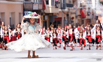 Petrer aplaudir&aacute; a las rodelas desde los balcones el domingo a las 12 horas