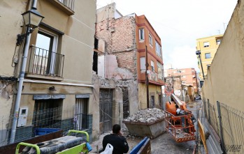 El derribo de una vivienda en la calle La Pur&iacute;sima reabrir&aacute; el acceso al casco antiguo esta semana 