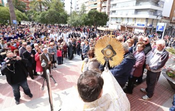 El Encuentro de Gloria pone el punto y final a la Semana Santa eldense