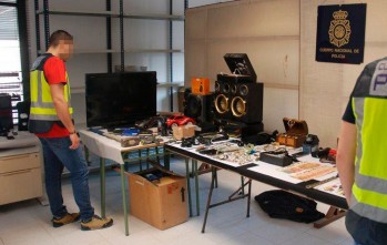 La Polic&iacute;a Nacional detiene a seis integrantes de una organizaci&oacute;n criminal que rob&oacute; en casas de Elda y Petrer