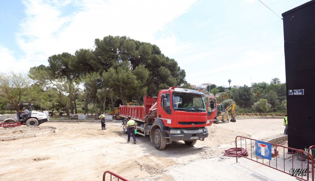 Remodelan los accesos a los Jardines del Vinalopó Remodelan los accesos a los Jardines del Vinalopó