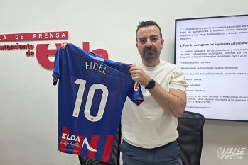 El PSOE acusa al PP de "jugar con el CD Eldense y los sentimientos de la afici&oacute;n"