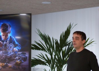 El eldense Andr&eacute;s Iborra consigue 1.500 euros gracias a su proyecto DreamVision Designers
