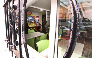 La Polic&iacute;a Nacional sorprende a dos ladrones forzando la ventana de un bar e investiga si son los autores de otros robos