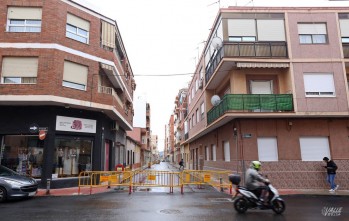 Elda reparar&aacute; un tramo de La Paz por el vertido de aguas fecales en las viviendas tras la rotura de una tuber&iacute;a