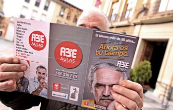 Aulas de la Tercera Edad edita nuevos folletos y carteler&iacute;a con la programaci&oacute;n del curso