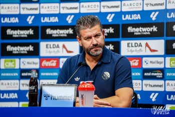 Fernando Est&eacute;vez: "Hemos sumado solo un punto, pero hace que estemos en la octava posici&oacute;n"