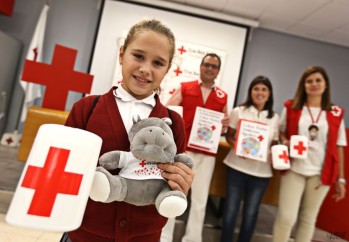 Cruz Roja vuelve a solicitar la solidaridad eldense en el D&iacute;a de la Banderita