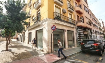 Preocupaci&oacute;n vecinal por una nueva okupaci&oacute;n en el centro de Elda
